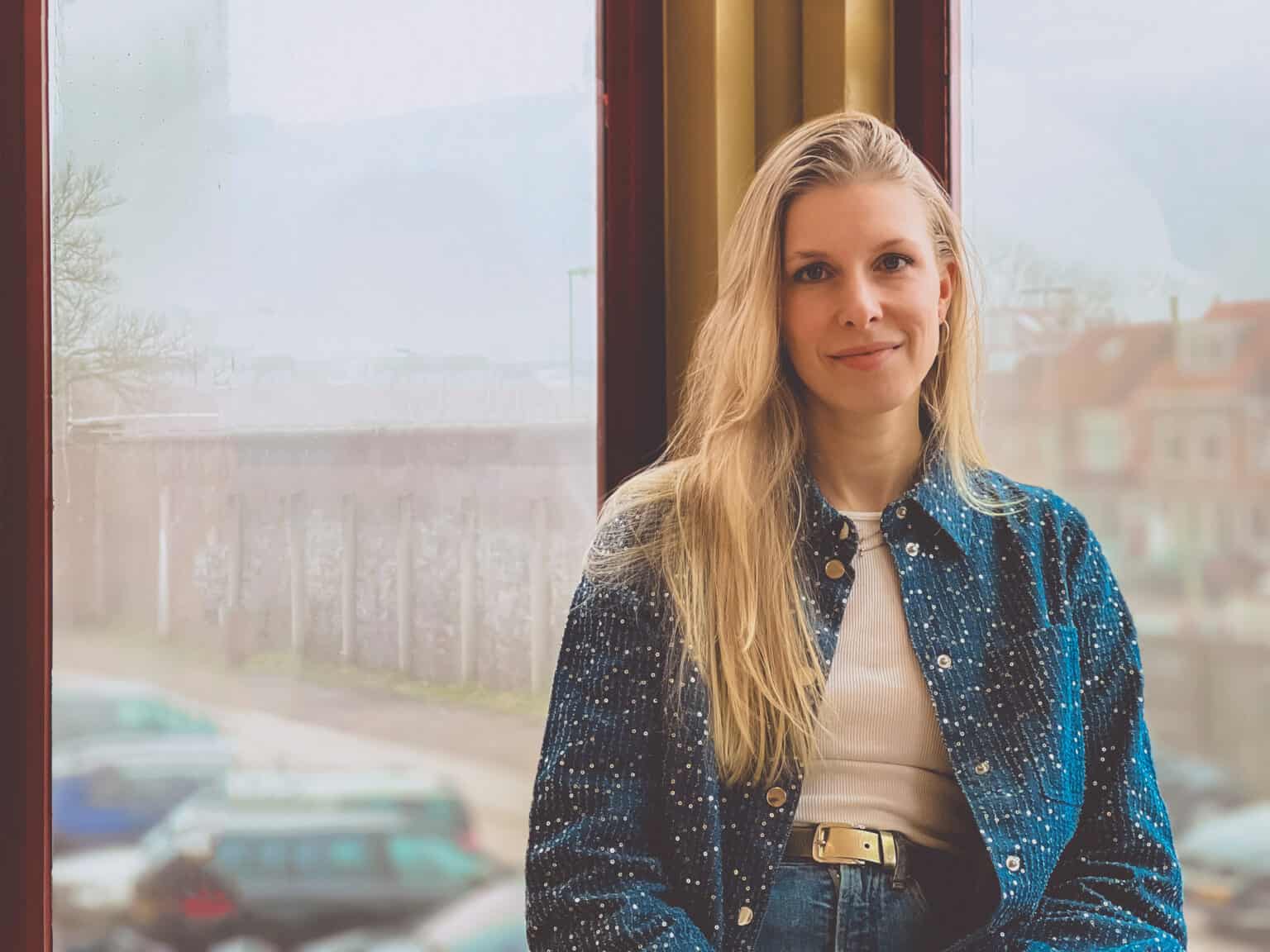 foto van Isabel van Nesselrooij, fondsmanager Transitiefonds bij ROM InWest, benadrukt de waarde van projectfinanciering. “Geduldig kapitaal is cruciaal om projecten voorbij de operationele fase te krijgen. Zodra je daar bent, maak je meer kans op financiering vanuit de private markt.”